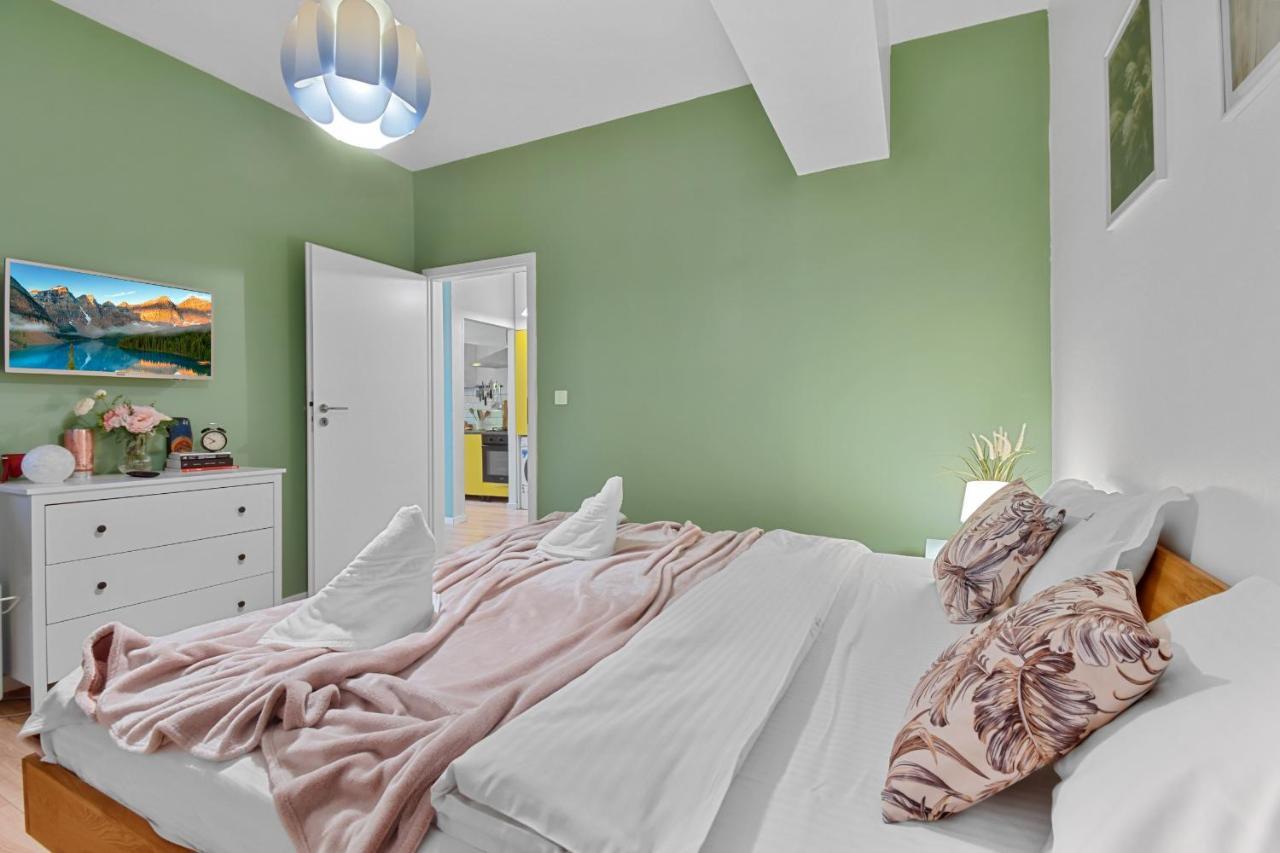 Asteri Garden & Terrace Apartment Синая Экстерьер фото